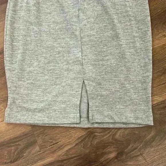 Lole Black/Gray Sporty Style Dress with front pocket and elastic waist. Stretchy - Picture 10 of 11